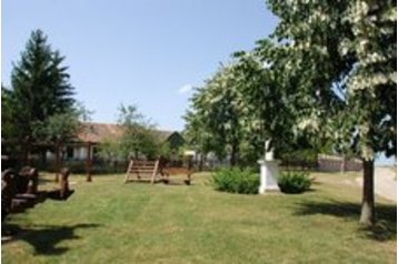 Madžarska Chata Villány, Eksterier